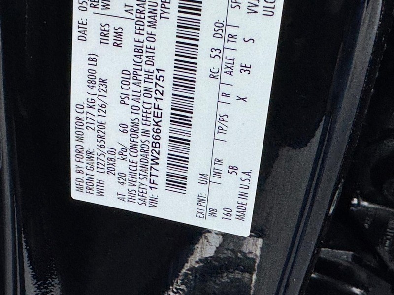 Ford Super Duty F-250 SRW Vehicle Image 29