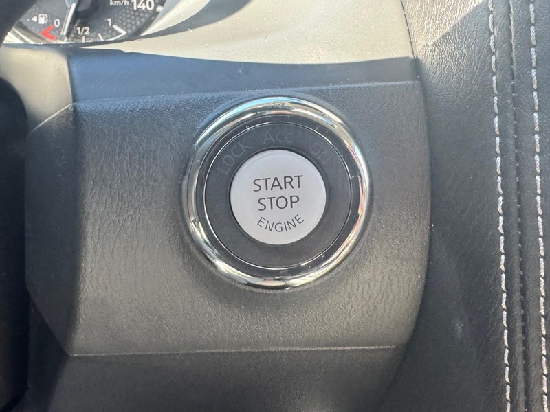 Nissan Armada Vehicle Image 14