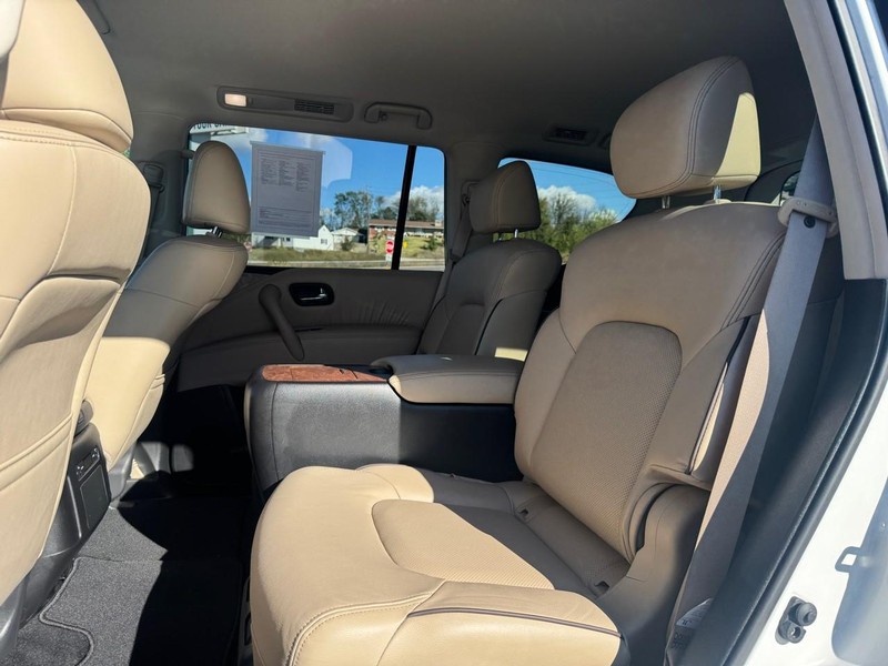 Nissan Armada Vehicle Image 17