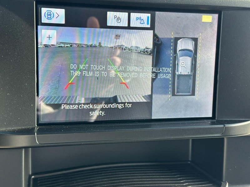 Ford Super Duty F-350 SRW Vehicle Image 13