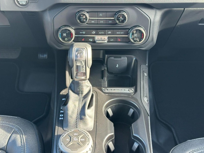 Ford Bronco Vehicle Image 07