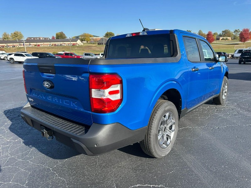 Ford Maverick Vehicle Image 03
