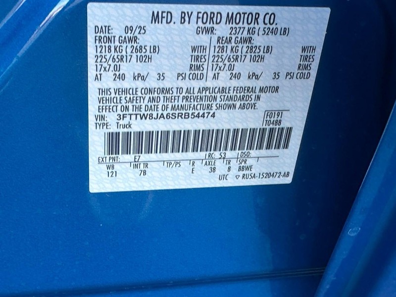 Ford Maverick Vehicle Image 14