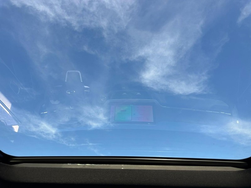 Ford Explorer Vehicle Image 07