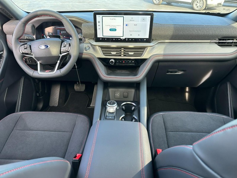 Ford Explorer Vehicle Image 08