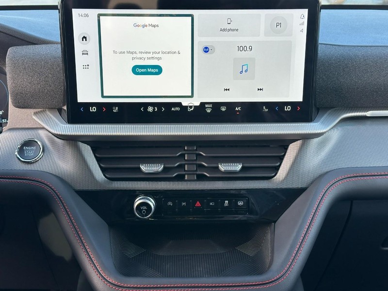 Ford Explorer Vehicle Image 07