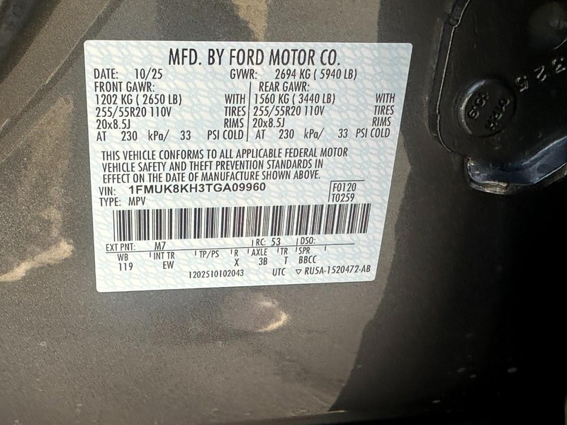 Ford Explorer Vehicle Image 14