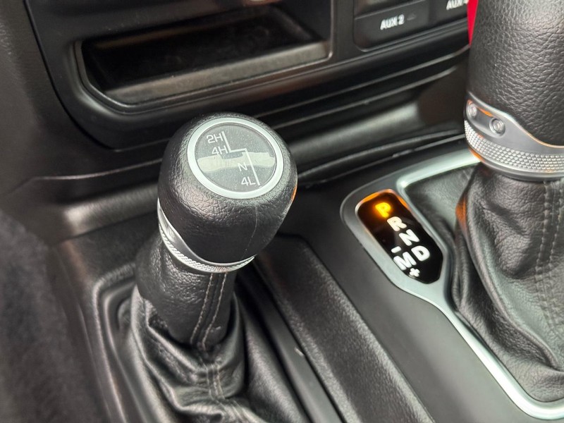 Jeep Gladiator Vehicle Image 22