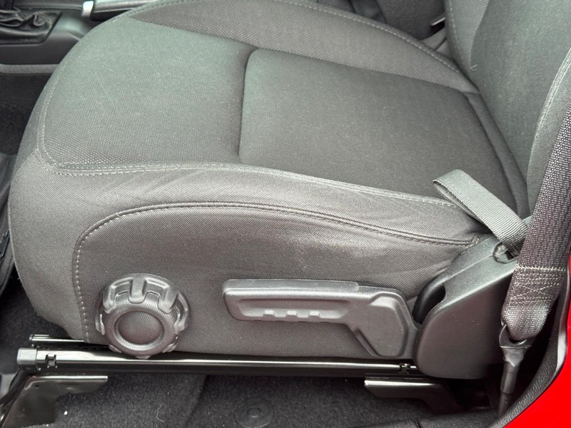 Jeep Gladiator Vehicle Image 24