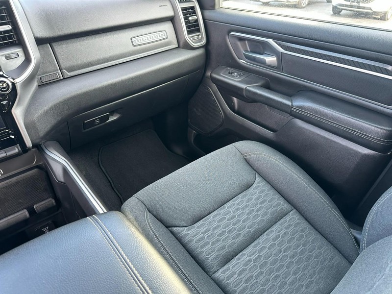 Ram 1500 Vehicle Image 15