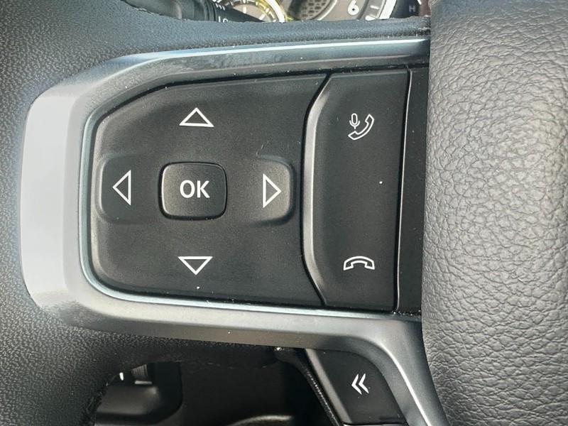 Ram 1500 Vehicle Image 18