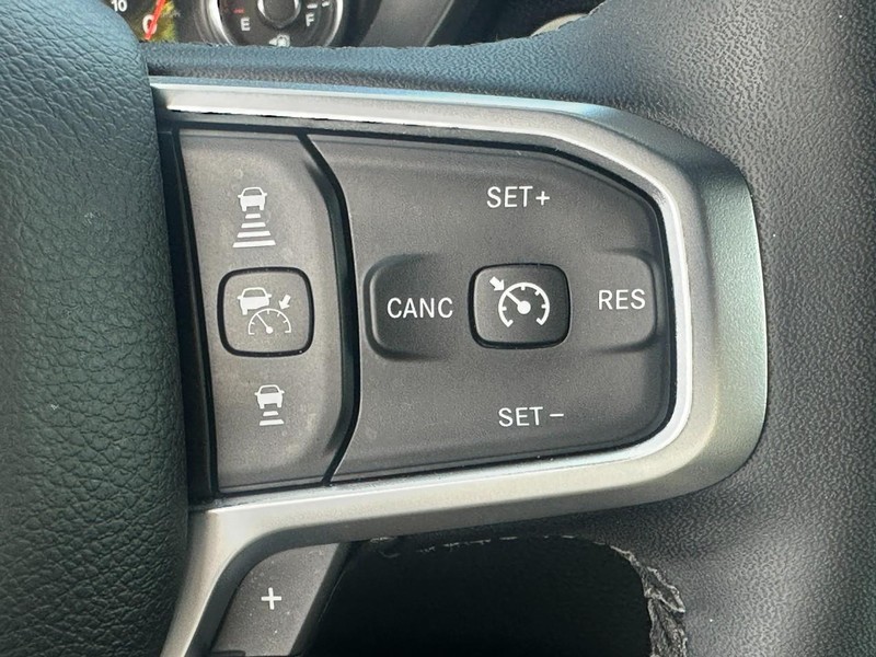 Ram 1500 Vehicle Image 19