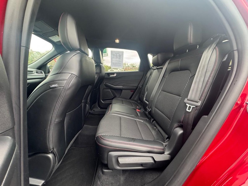 Ford Escape Vehicle Image 10