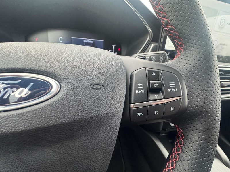 Ford Escape Vehicle Image 14