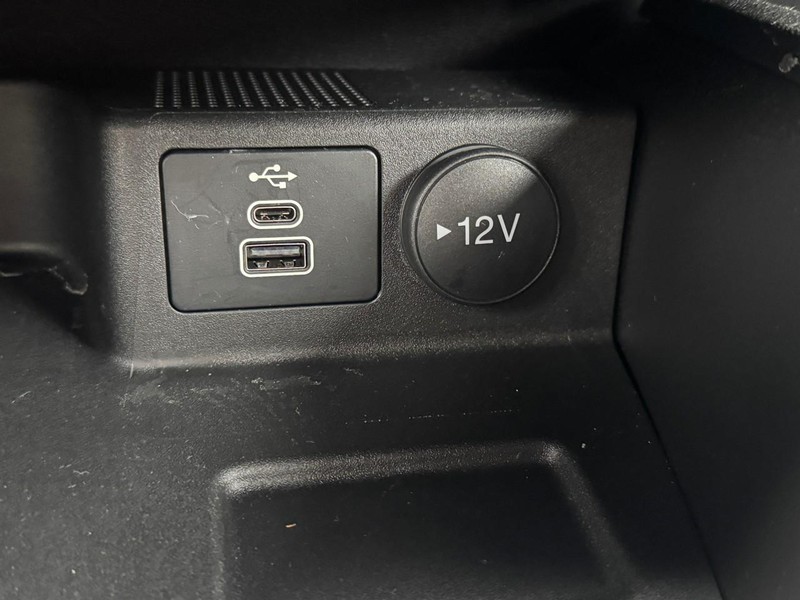 Ford Escape Vehicle Image 23