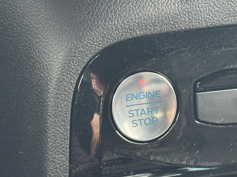 Ford Escape Vehicle Image 24