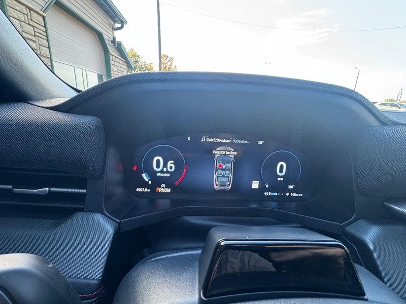 Ford Explorer Vehicle Image 19