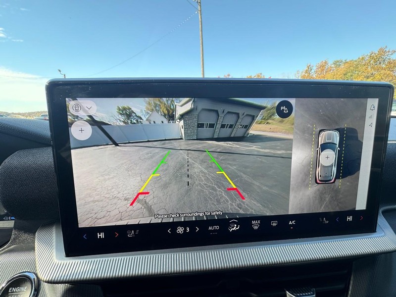 Ford Explorer Vehicle Image 22