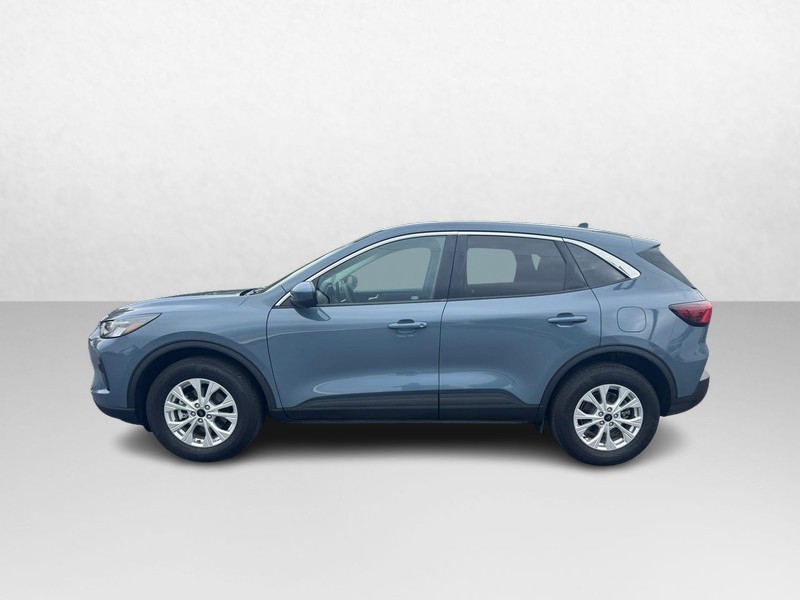 Ford Escape Vehicle Image 02