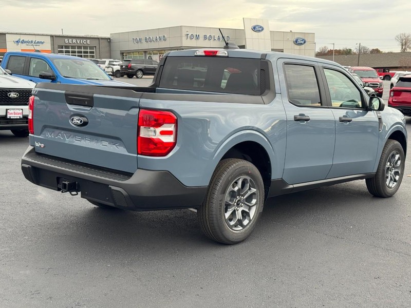 Ford Maverick Vehicle Image 03