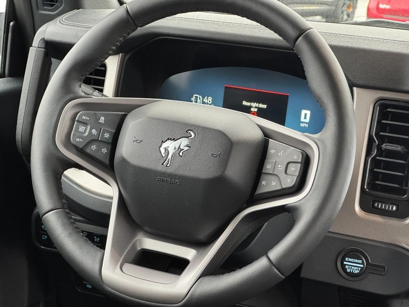 Ford Bronco Vehicle Image 07