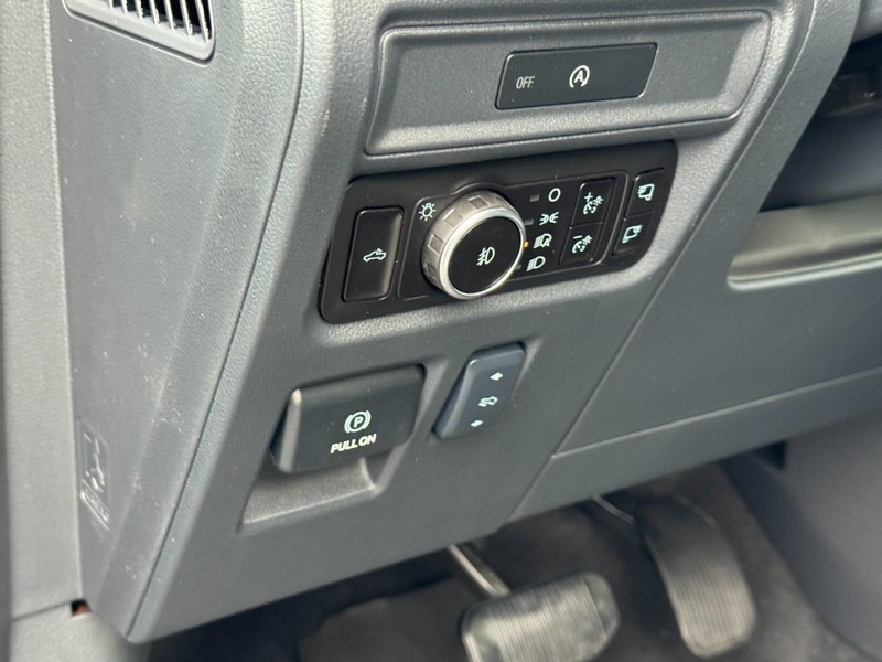 Ford F-150 Vehicle Image 14