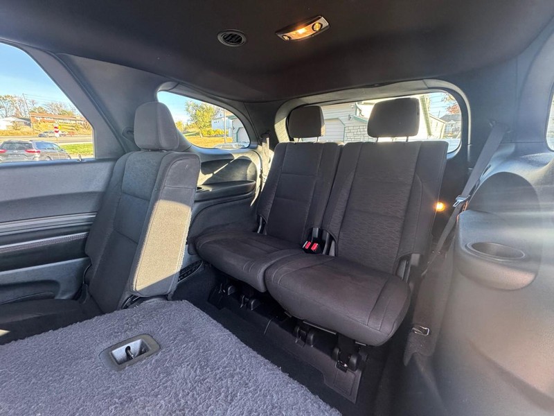 Dodge Durango Vehicle Full-screen Gallery Image 13