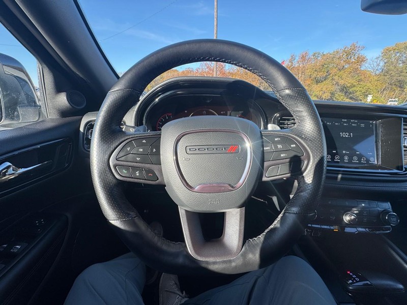 Dodge Durango Vehicle Full-screen Gallery Image 15