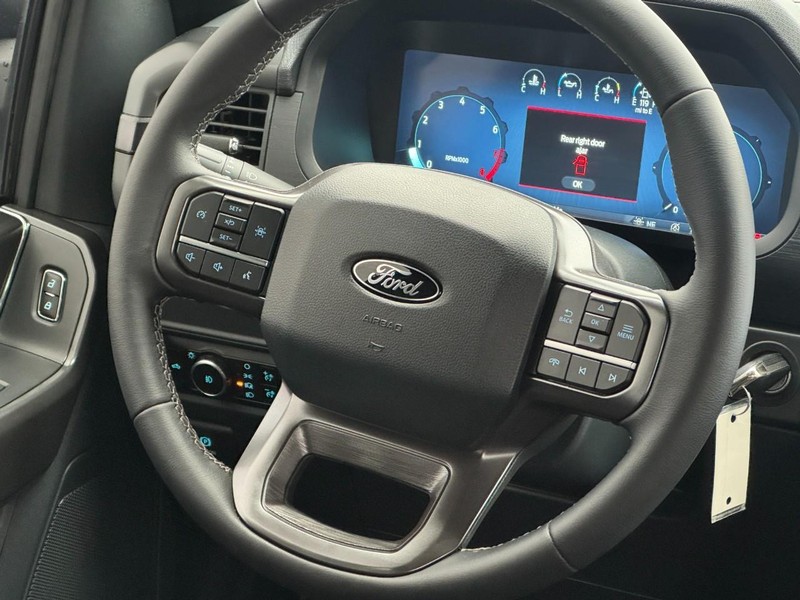 Ford F-150 Vehicle Image 12