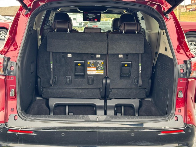 Toyota Sienna Vehicle Image 04