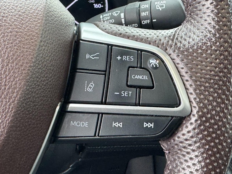 Toyota Sienna Vehicle Image 21