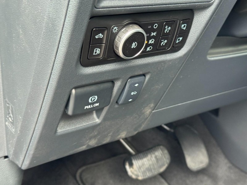 Ford F-150 Vehicle Image 14