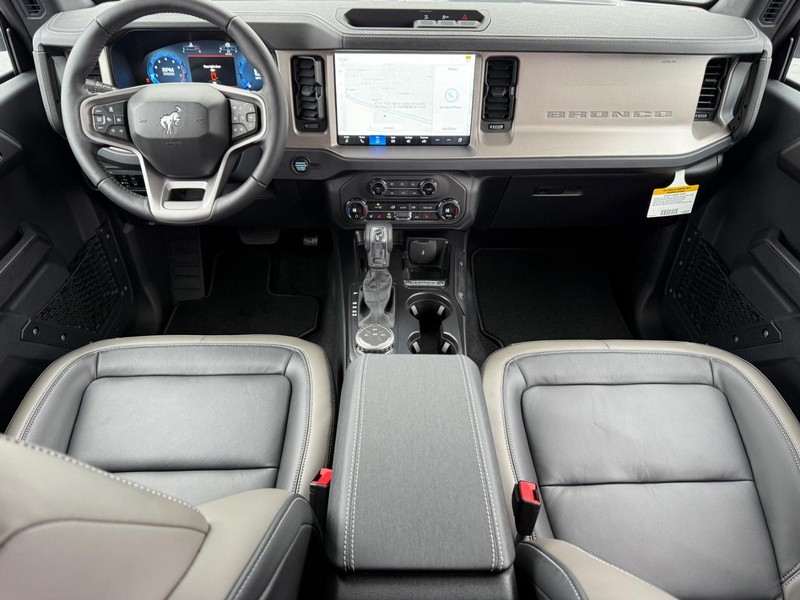 Ford Bronco Vehicle Image 07