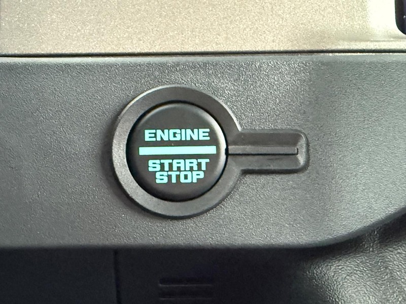 Ford Bronco Vehicle Image 11