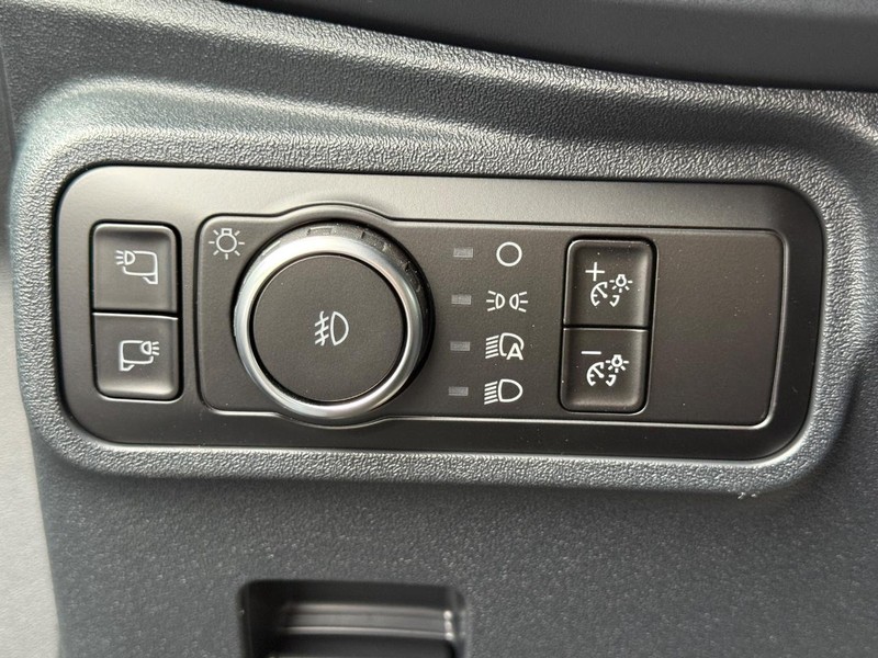 Ford Bronco Vehicle Image 18