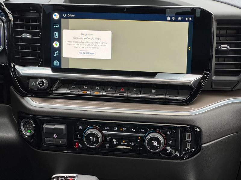 Chevrolet Silverado 1500 Vehicle Full-screen Gallery Image 13