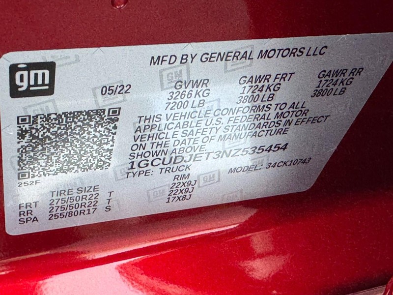 Chevrolet Silverado 1500 Vehicle Full-screen Gallery Image 26