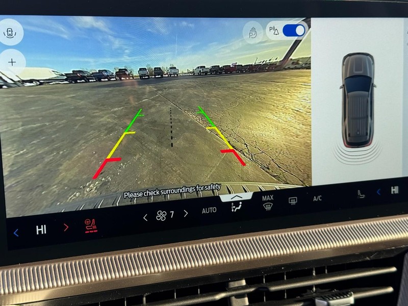 Ford Explorer Vehicle Image 17