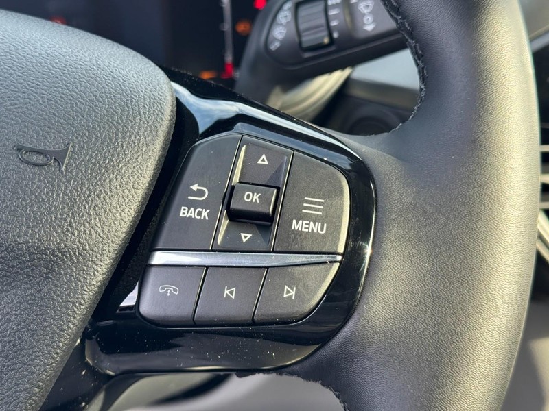 Ford Escape Vehicle Image 13