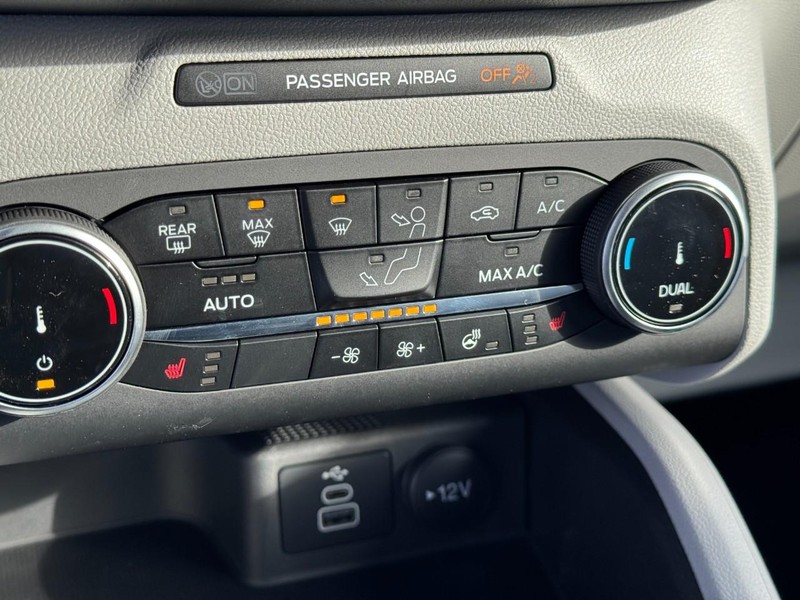 Ford Escape Vehicle Image 15