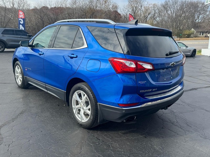 Chevrolet Equinox Vehicle Full-screen Gallery Image 04