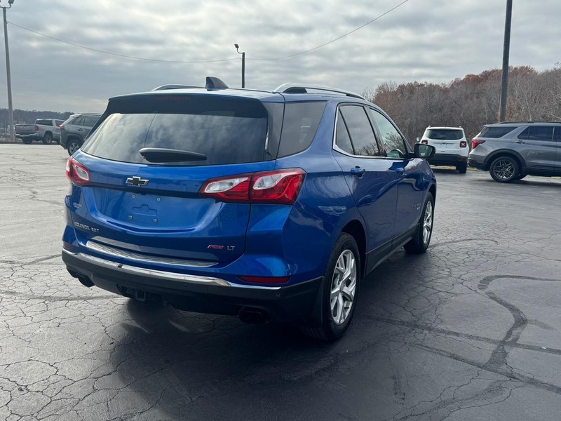 Chevrolet Equinox Vehicle Full-screen Gallery Image 07