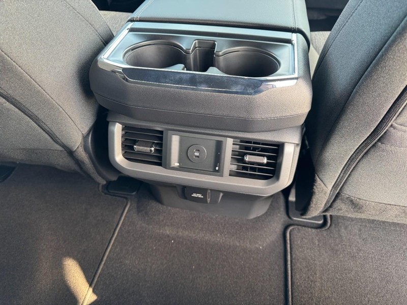 Ford F-150 Vehicle Image 10