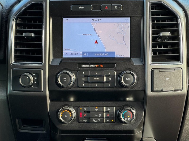 Ford F-150 Vehicle Image 12