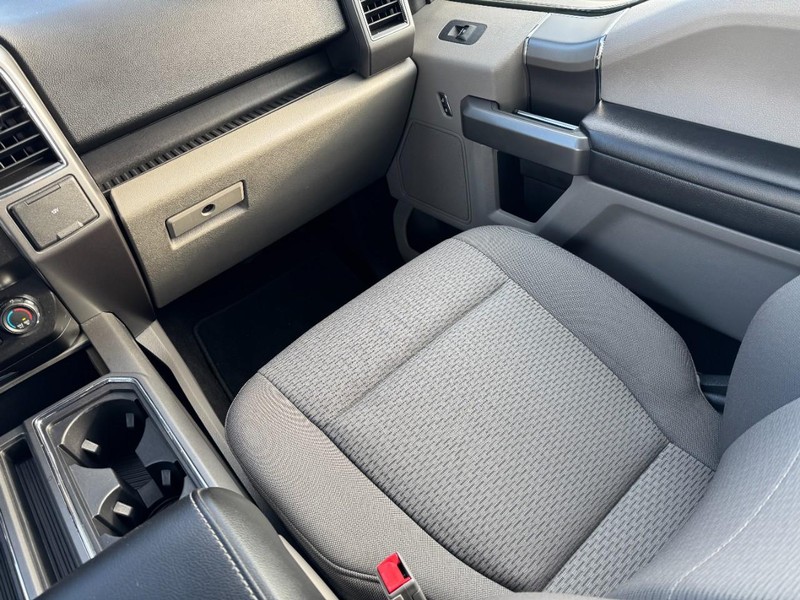 Ford F-150 Vehicle Image 14