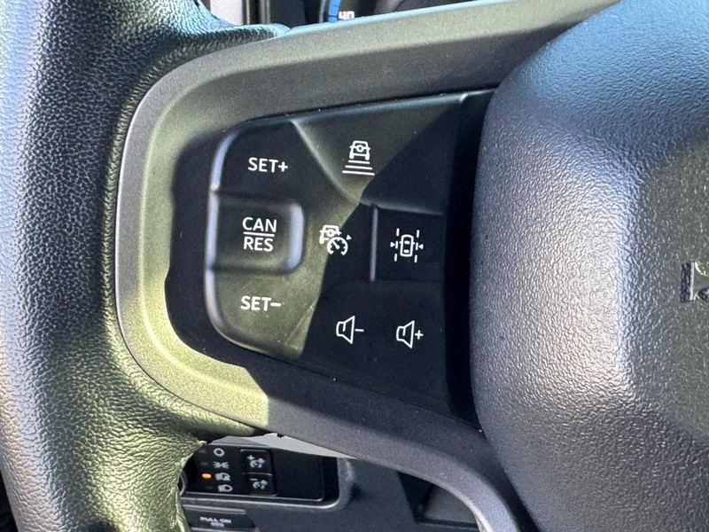 Ford Bronco Vehicle Image 18