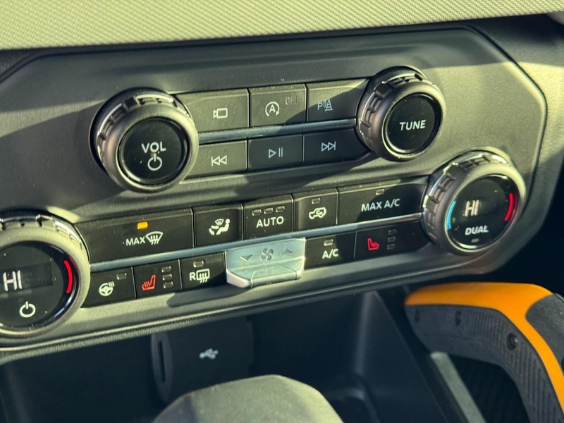 Ford Bronco Vehicle Image 23