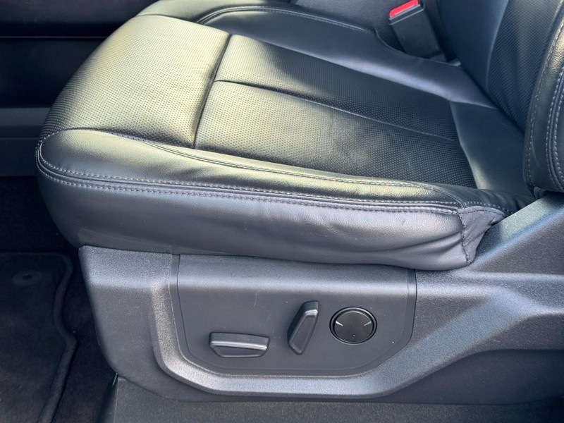 Ford Expedition Vehicle Image 27