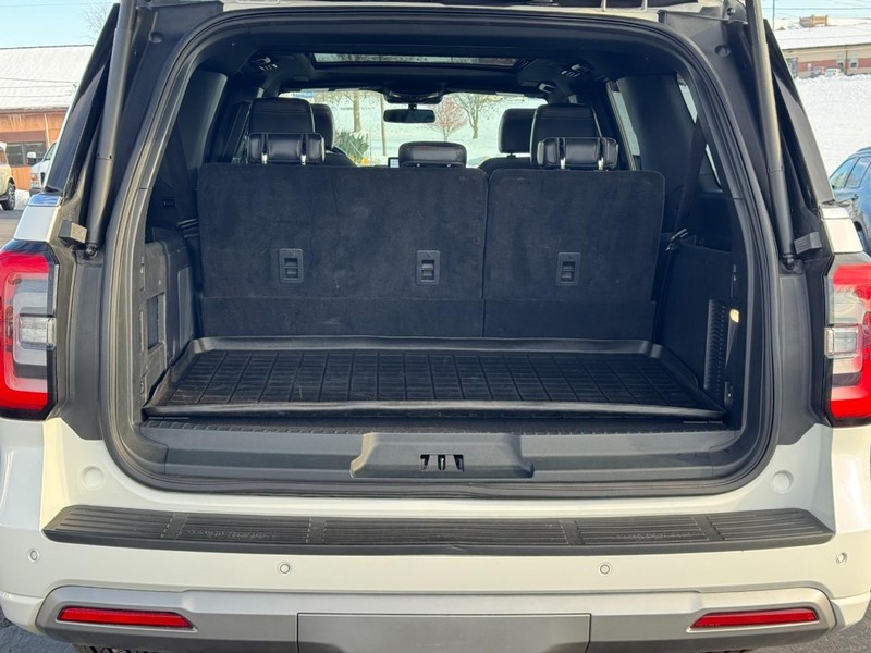 Ford Expedition Max Vehicle Image 04