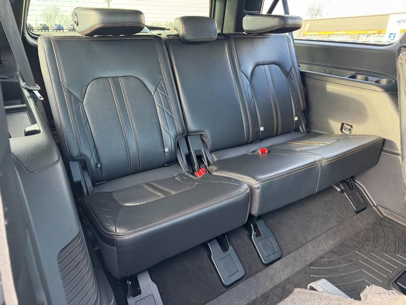 Ford Expedition Max Vehicle Image 11